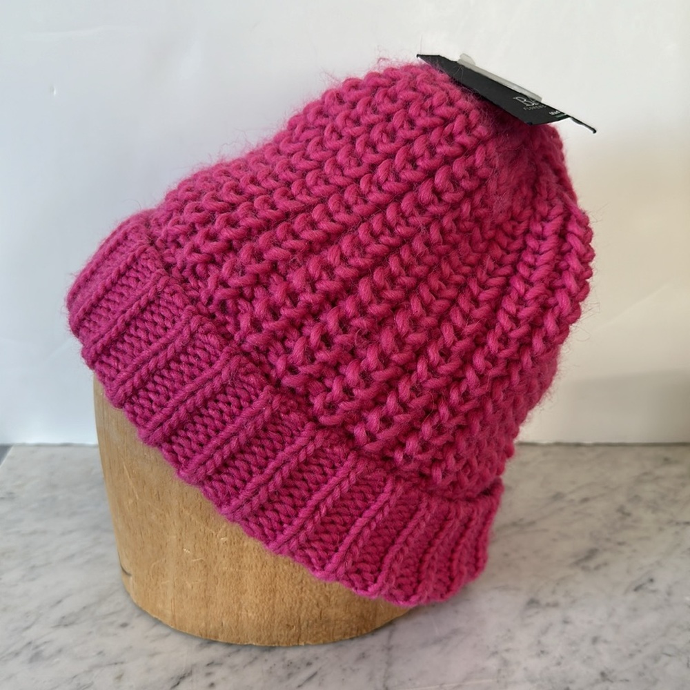 BABO wool blend chunky knit beanie hat in Barbie Pink OSFM NWT